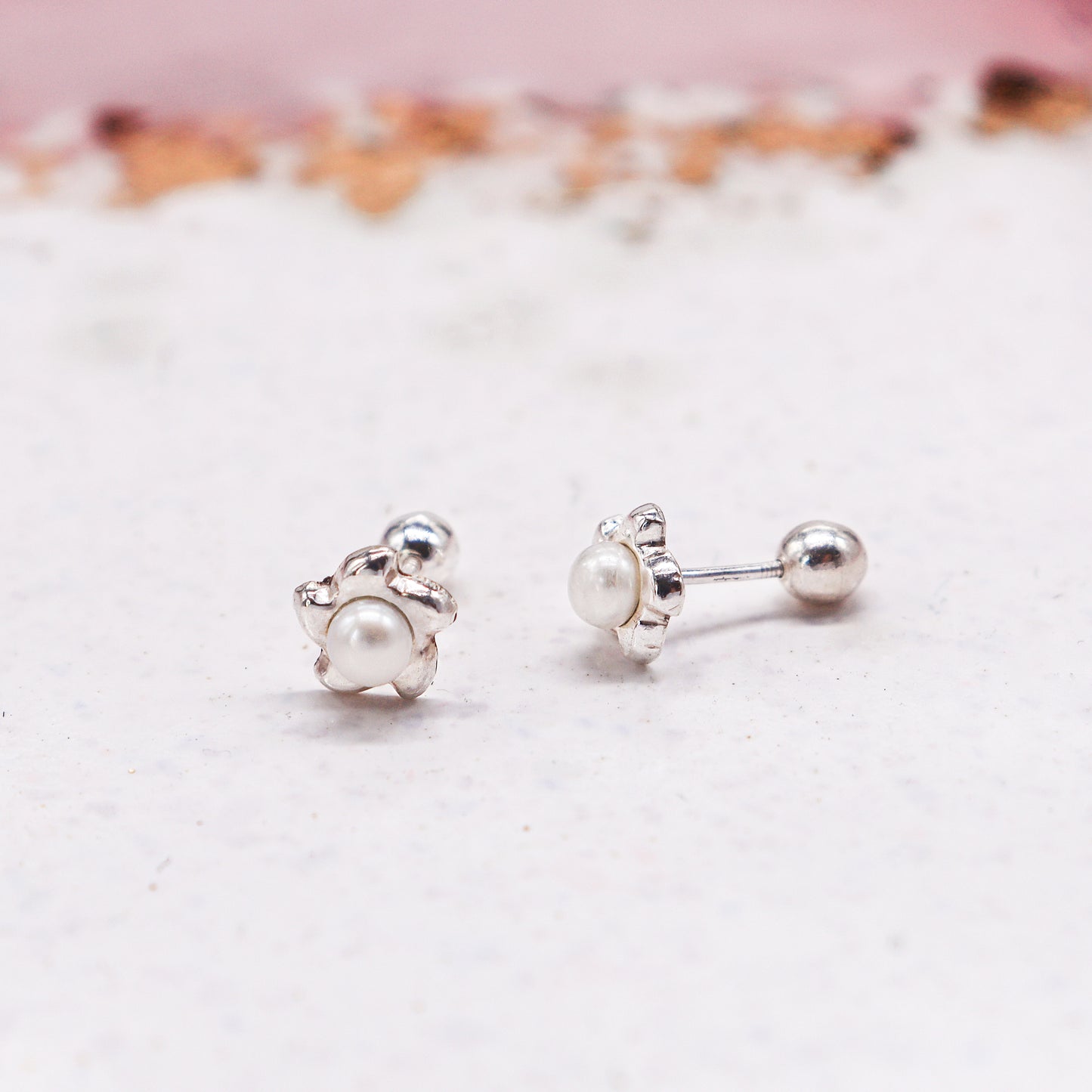 Perla Floreada Enroscable