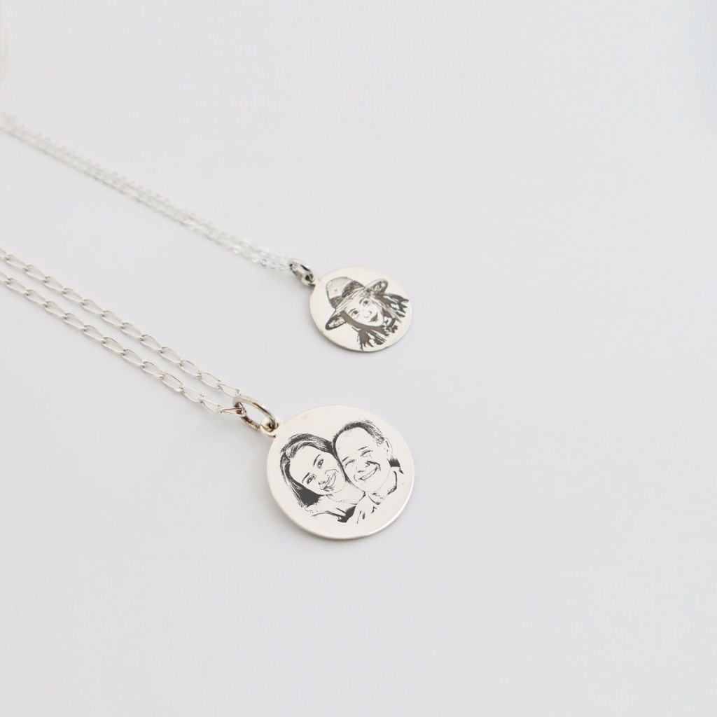 Collar Redondo Caballero Retrato