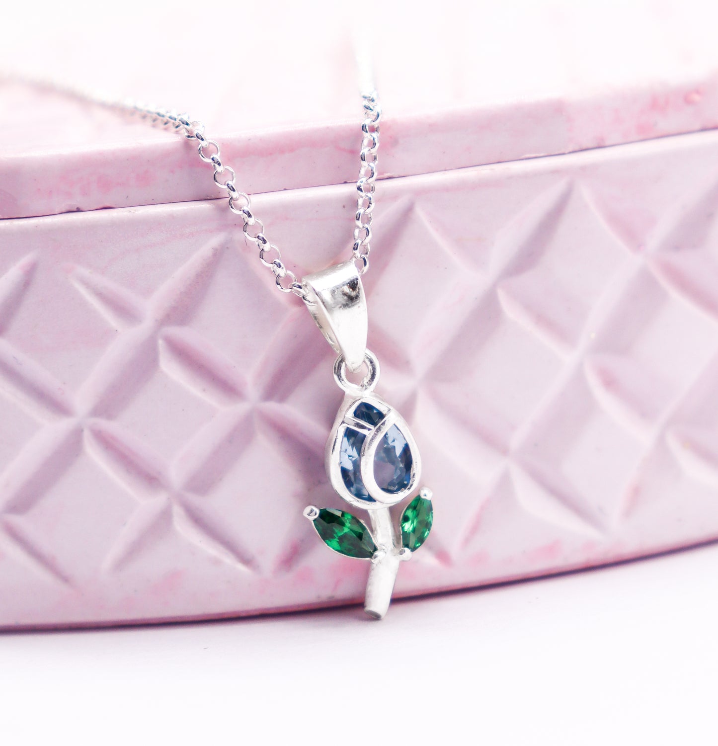 Collar Tulipán Engastado