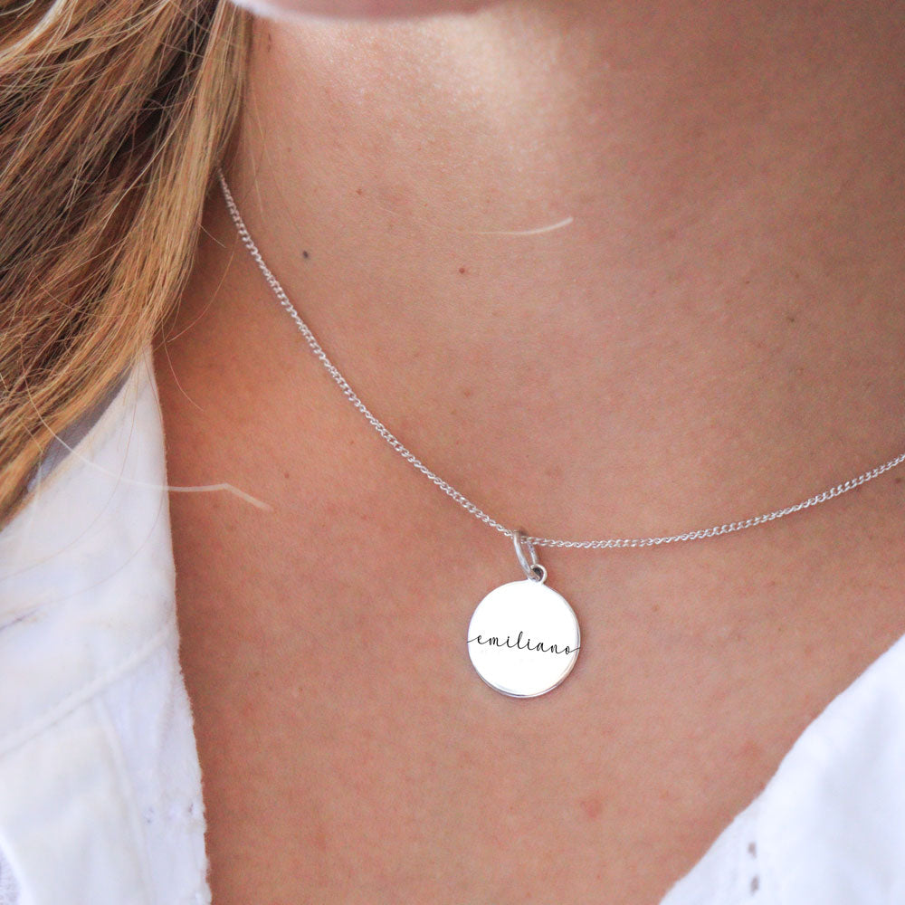 Collar Circular Name Mom