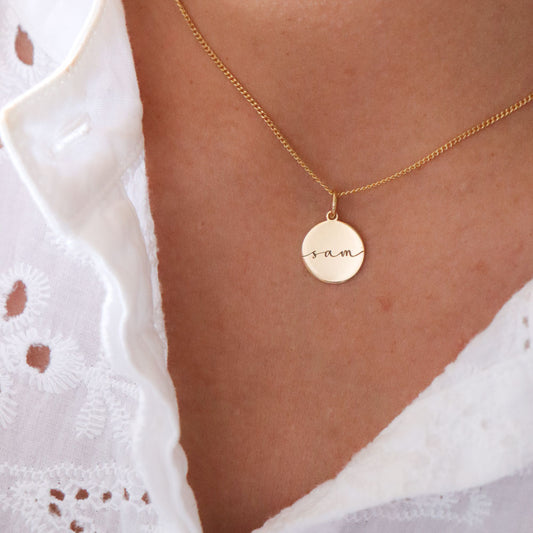 Collar Circular Name Mom
